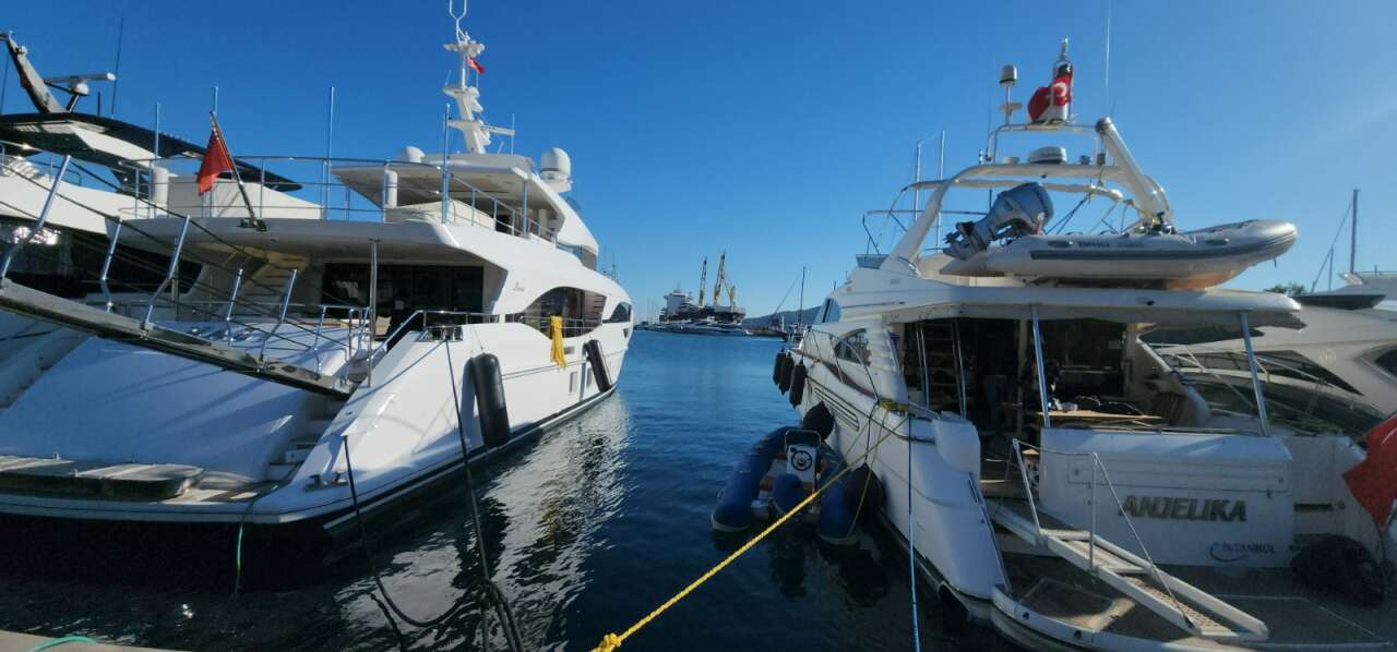 Marmaris’te Arap Milyarderlerin Lüks Yatlarına VİP Kargo Hizmeti 3